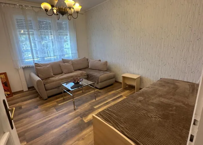 Semesterbostad Prenociste Casa Bella & Nova Palić